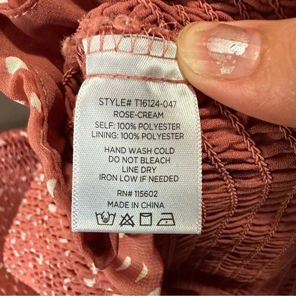 Lush Cropped top. Sheer sleeves. Square Neck. Large. EUC - Picture 5 of 5